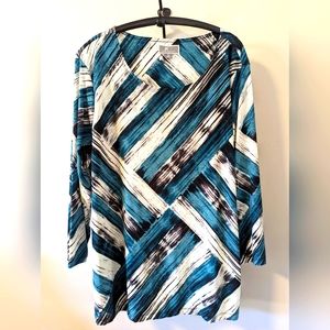 NWOT - JM Collection - XL - Aqua, Black, White, 28" overall length,